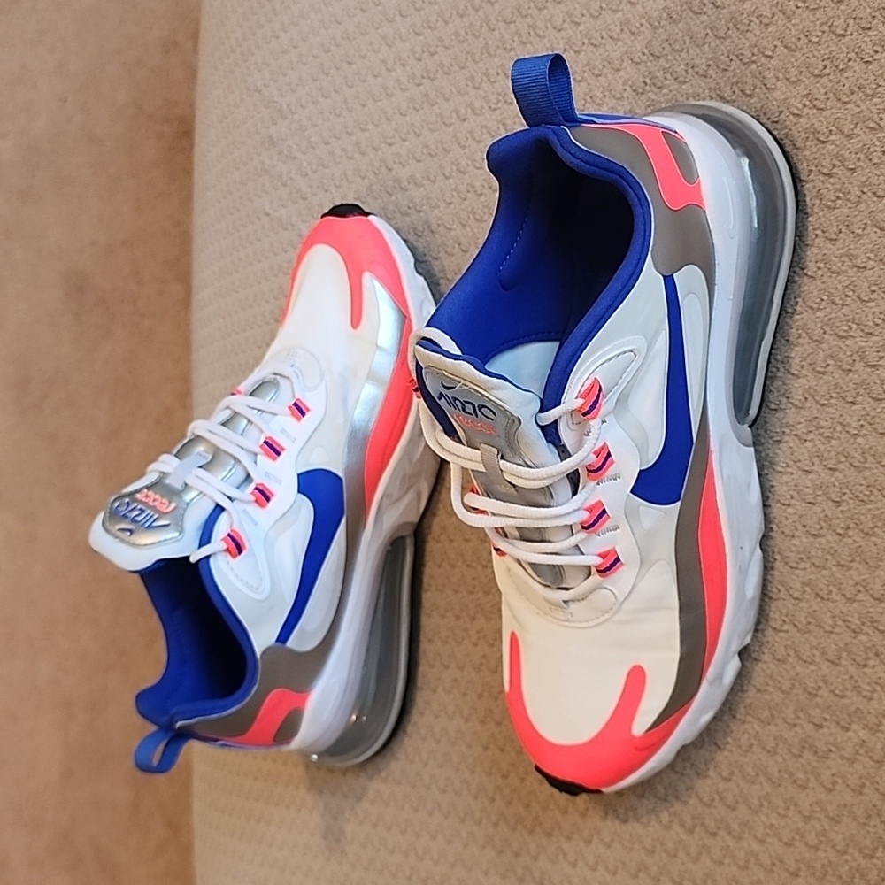 Nike Airmax 270 React - image 3